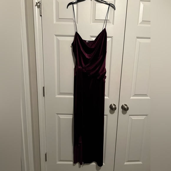 Velvet Gown - Picture 2 of 9